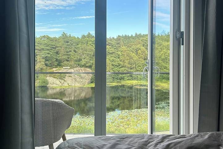 Idyllischer Kleinbauernhof mit Zugang zu Bootshaus und Steg in Mandal