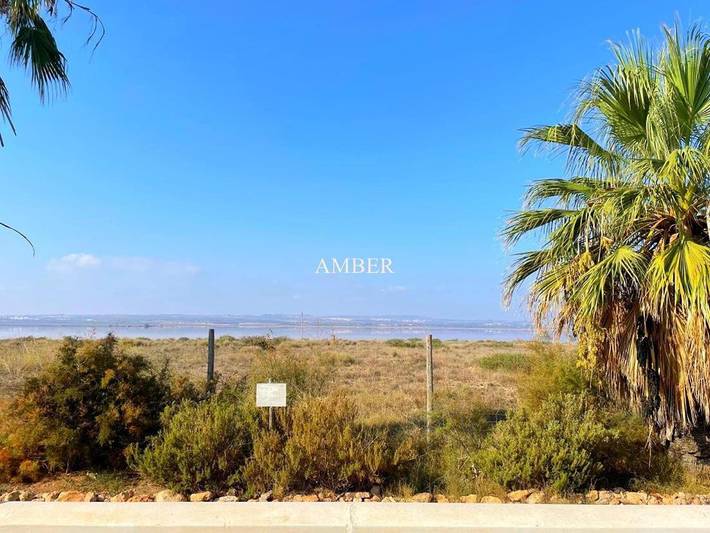Bungalow für 3 Personen, mit Terrasse und Seeblick sowie Ausblick in Torrevieja - 2