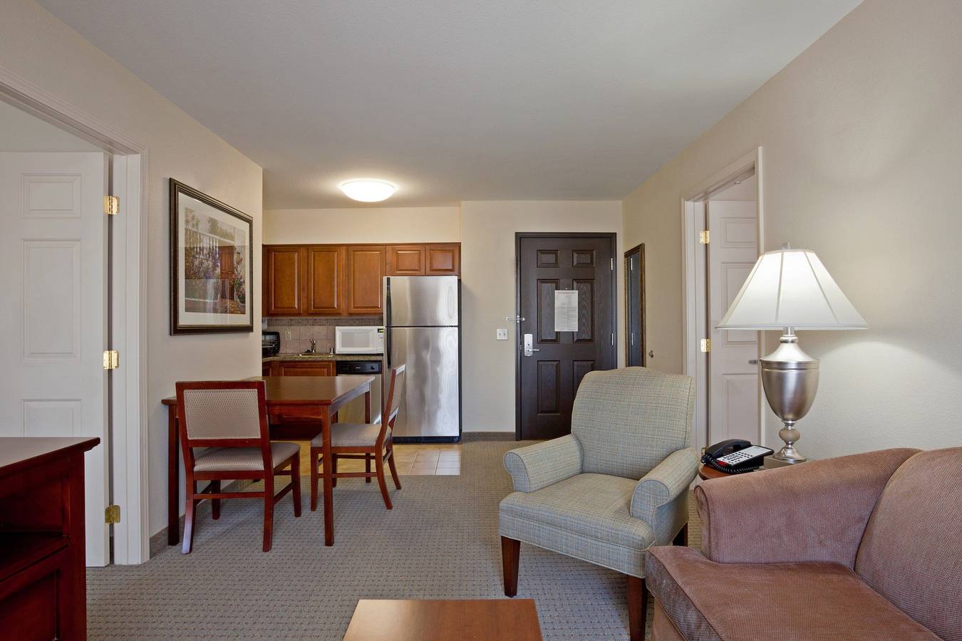 Hotel for 6 Guests in Los Angeles County