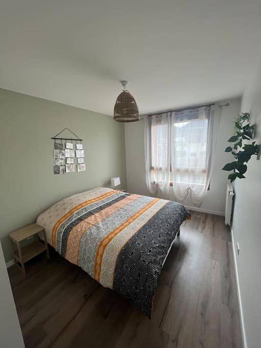 Three-Bedroom Villa in Gières, Isère
