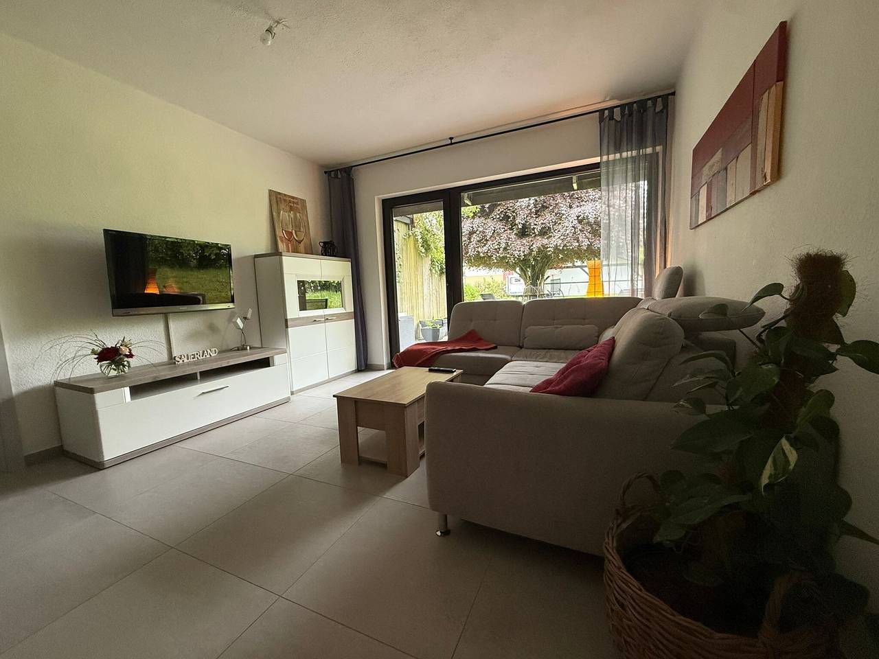 Ganze Wohnung, Apartment „Im Land der 1000 Berge“ mit privater Terrasse und Wlan in Neuenrade, Märkischer Kreis