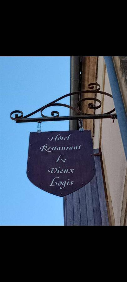 Hôtel pour 3 personnes, avec terrasse et jardin, animaux acceptés à Aignan - 2
