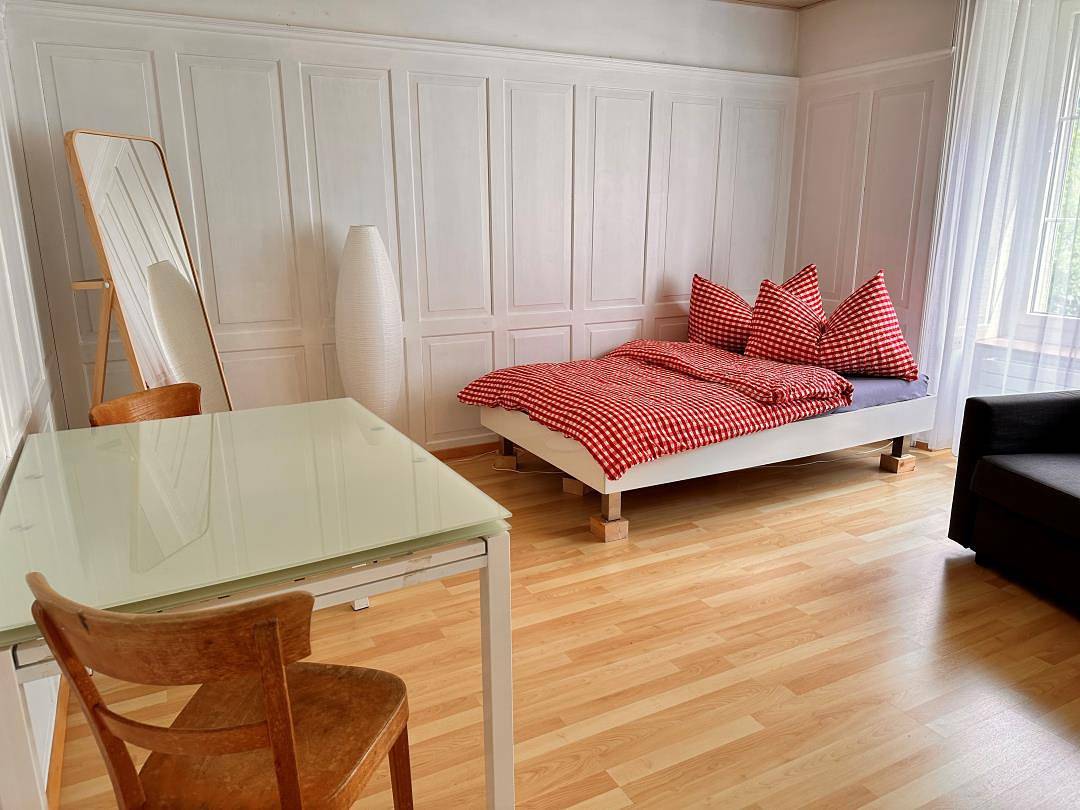 Appartement entier, Revier im Städtli-Quartier in Glaris (ville), Canton de Glaris