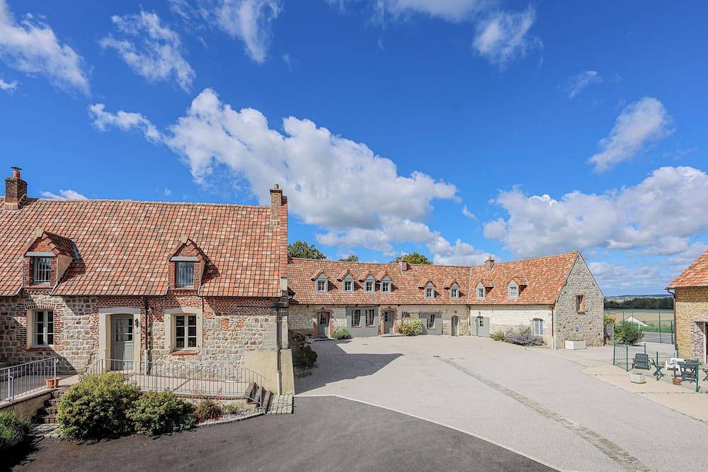 Gîte de Groupe 30 personnes avec piscine couverte /chauffée sur la Côte D'opale in Tingry, Région de Boulogne-sur-Mer
