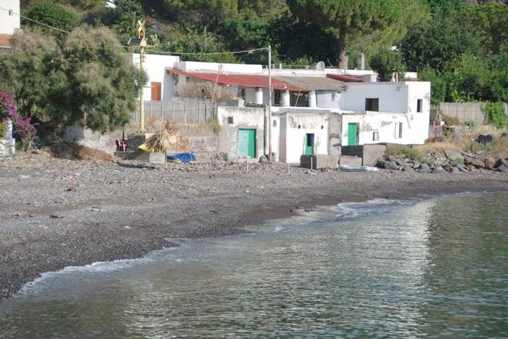 Appartamento per 5 persone, con Terrazza e Giardino a Santa Marina Salina