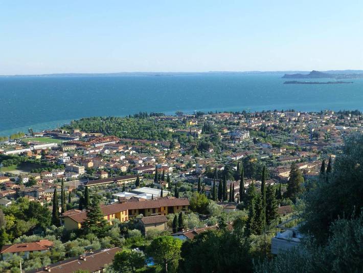 Appartement entier, Appartement 'Casa Marsilva - 1st Floor' avec vue sur la montagne, Wi-Fi et climatisation in Maderno, Toscolano-Maderno