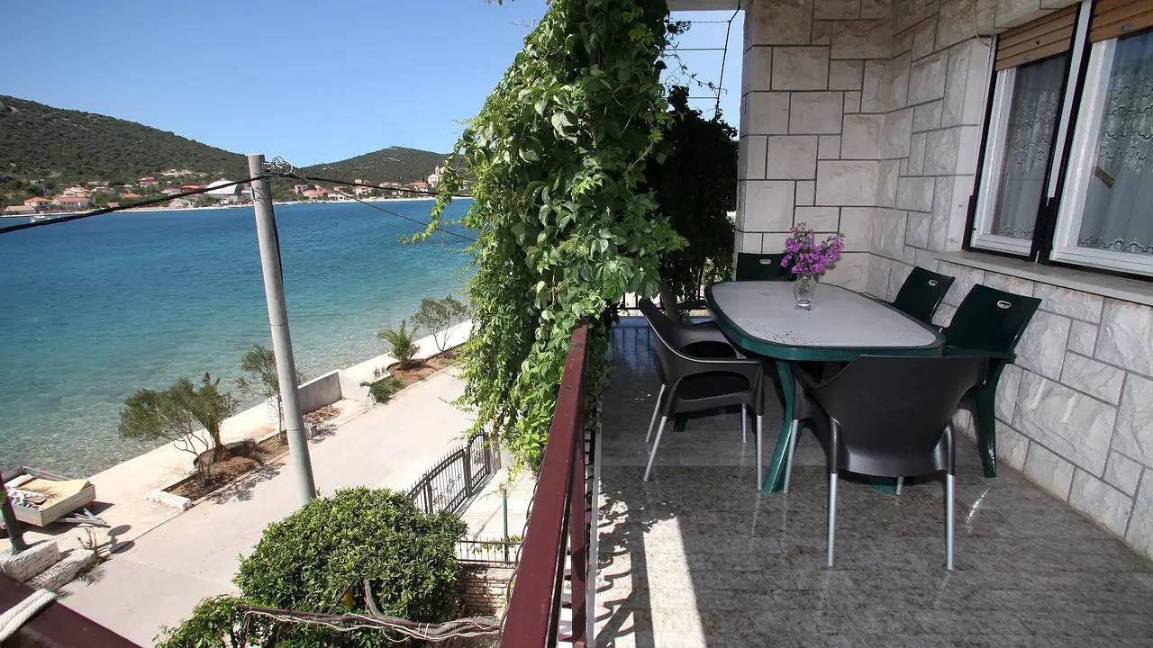 Appartamento vacanze a Vinisce a partire da 135€ a notte