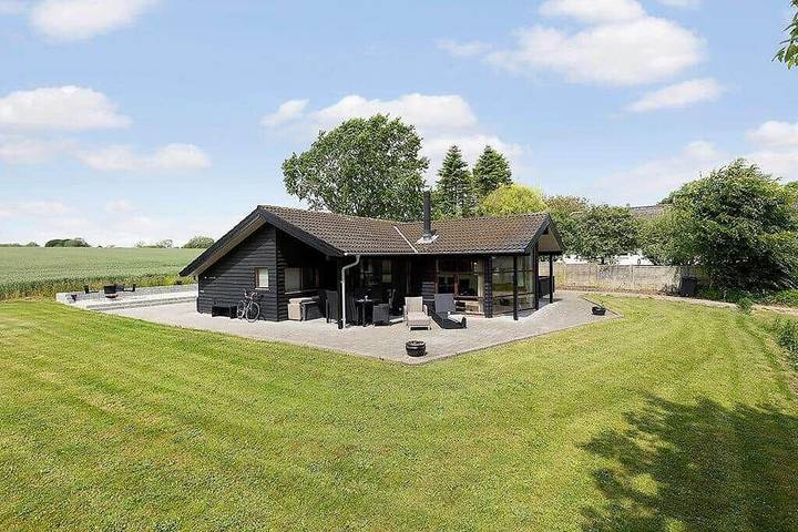 Ferienhaus für 6 Personen, mit Sauna und Terrasse sowie Whirlpool, mit Haustier in Mommark