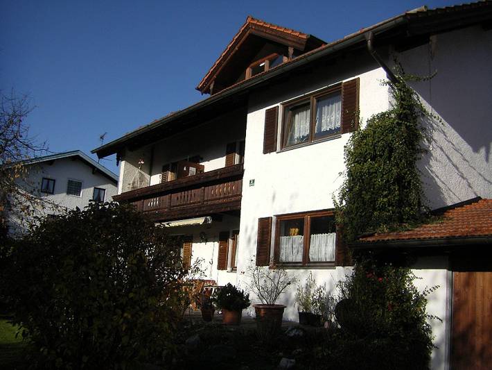 Ferienwohnung für 2 Personen, mit Balkon und Garten in Bernau am Chiemsee