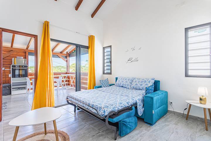 Location de vacances pour 2 personnes, avec balcon ainsi que jacuzzi et jardin à Le Gosier - 2