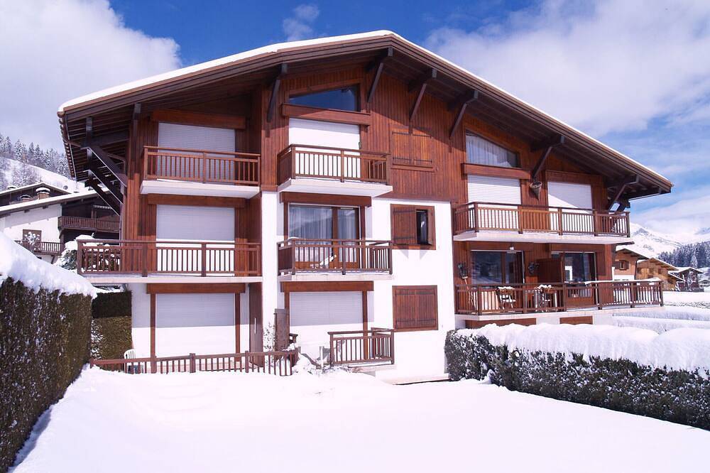 Entire apartment, Cozy 1-Bedroom Apartment in Megève Jaillet with Garden Access and Parking in Megève, Pays du Mont-Blanc