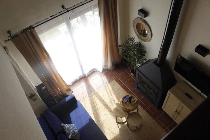 Casa rural para 6 personas, con vistas y piscina para niños además de jardín y piscina, Se admiten mascotas en El Ronquillo - 3