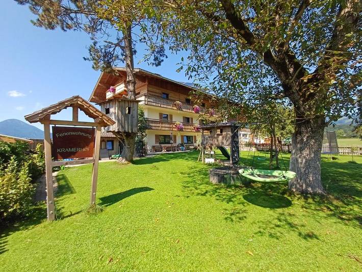 Ferienwohnung für 3 Personen, mit Garten und Ausblick sowie Balkon in Ebbs