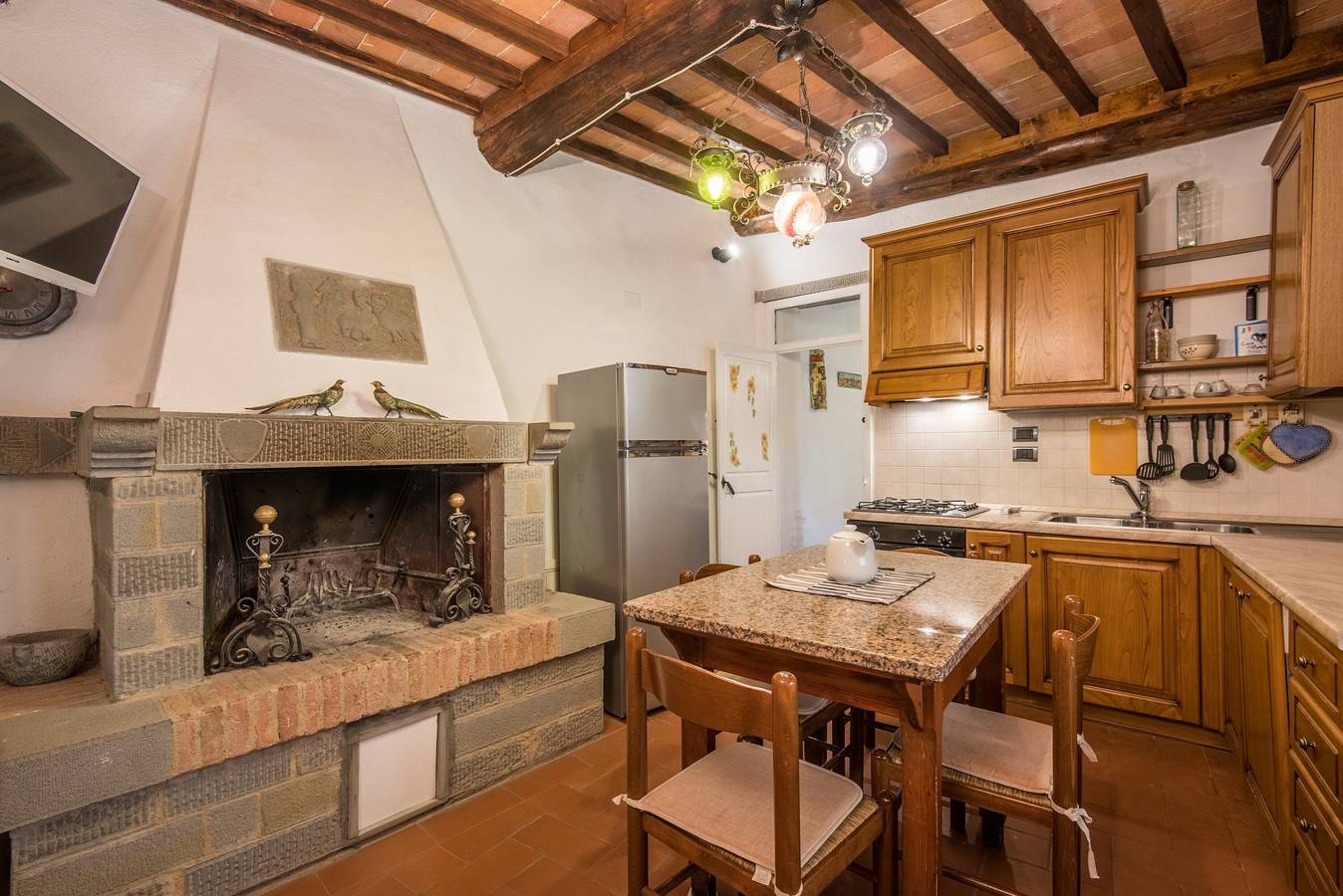 Appartamento intero, Appartamento Casale Rosennano - Scuderie con giardino condiviso e Wi-Fi in Castelnuovo Berardenga (Comune), Chianti