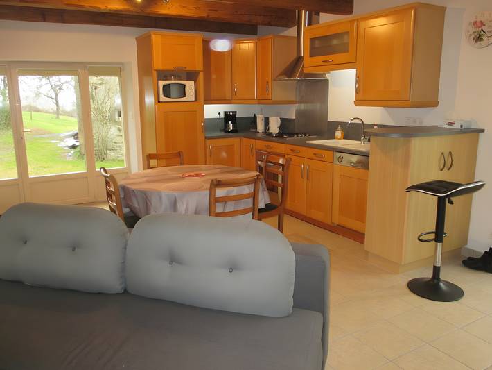 Gîte in the Heart of the Countryside with Private Garden in Avèze, Volcans d'Auvergne Regional Nature Park