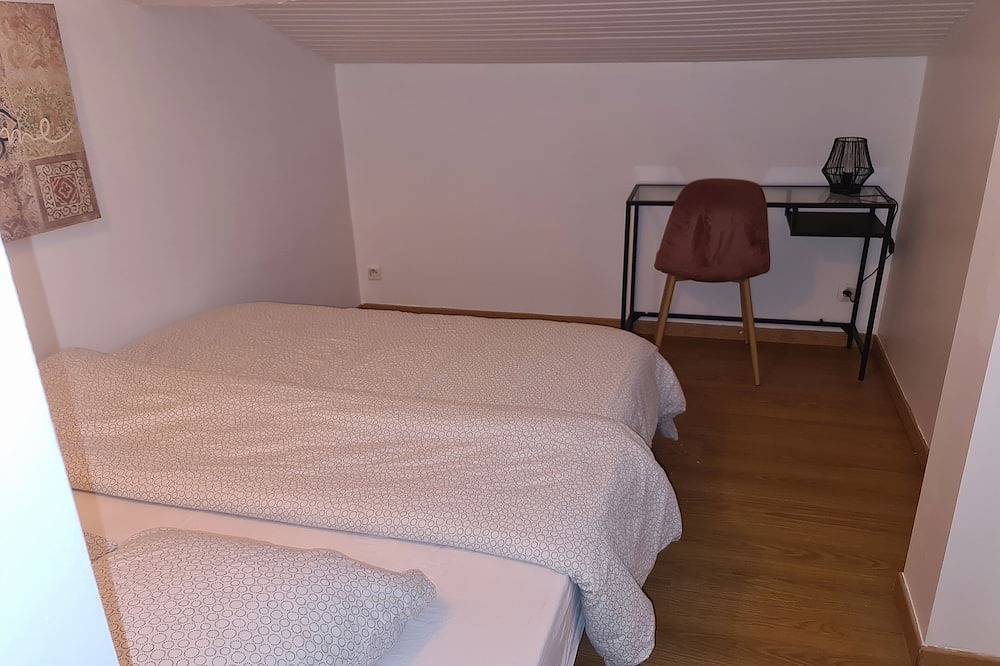 Appartement entier, Cap Saint-Emilion - Appartement T3 avec terrasse in Petit-Palais-et-Cornemps, Région de Libourne