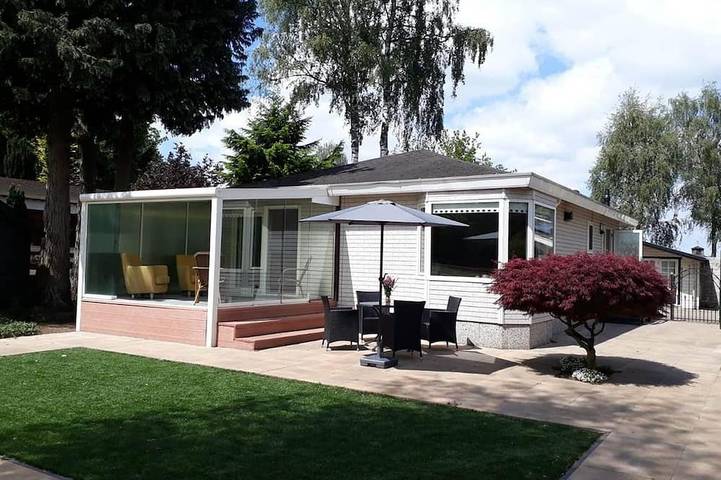 Ferienhaus für 4 Personen, mit Balkon und Garten