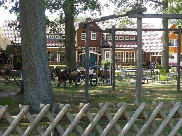 Bauernhof für 2 Personen, mit Balkon/Terrasse und Terrasse sowie Garten und Sauna in der Lüneburger Heide