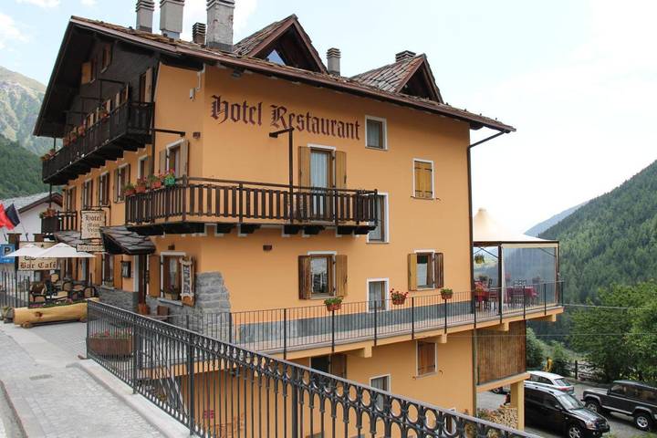 Hôtel pour 2 personnes, avec Terrasse ainsi que Jardin et Vue dans Saint-Oyen