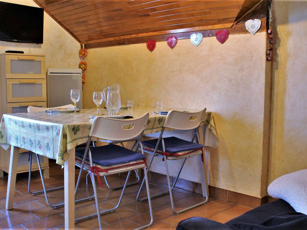 Appartement entier, Appartement pieds des pistes, 2 cabines, 4 personnes - Risoul 1850 in Station de Risoul, Risoul