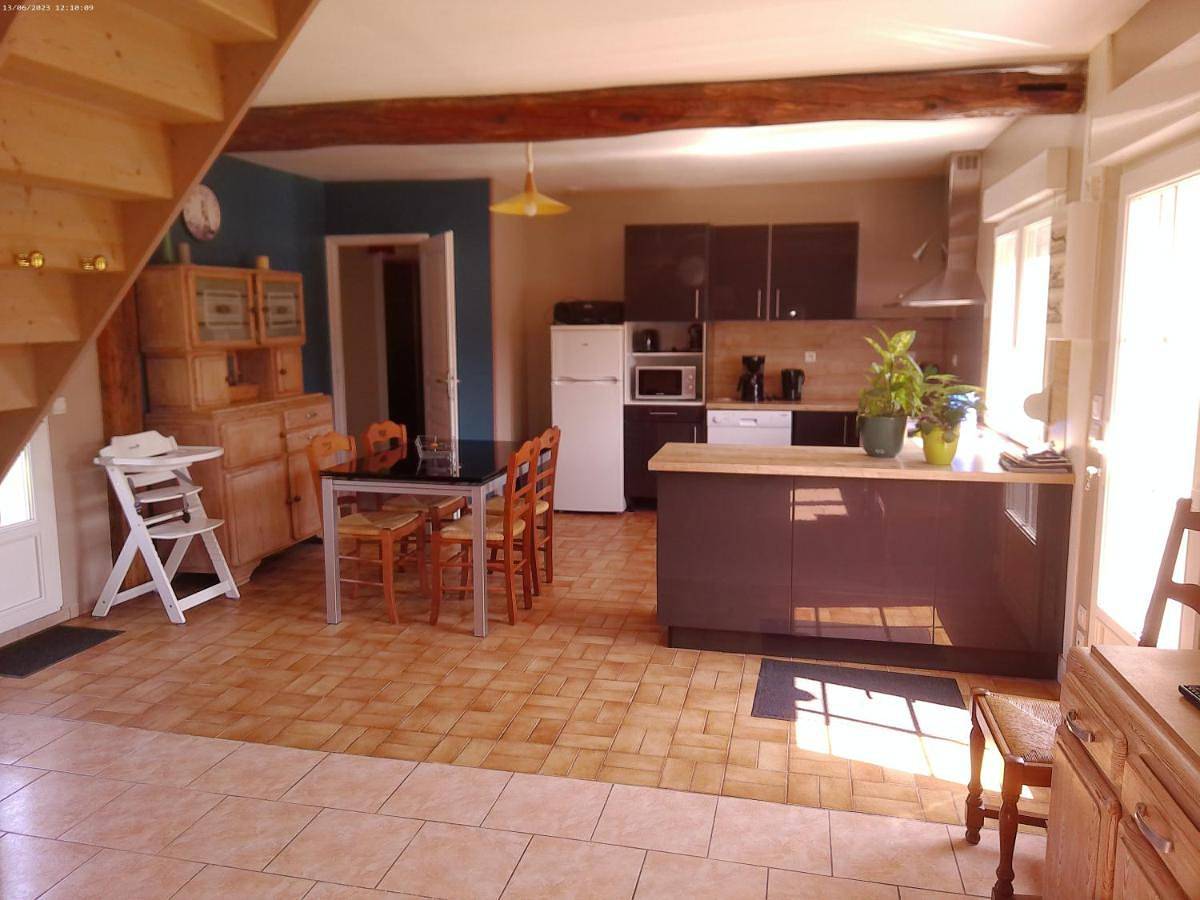 Two-Bedroom House in Saigneville, Région d'Abbeville