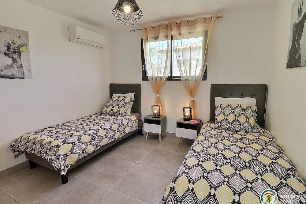 4-star villa with private 28° heated pool in Ruoms, Ardèche