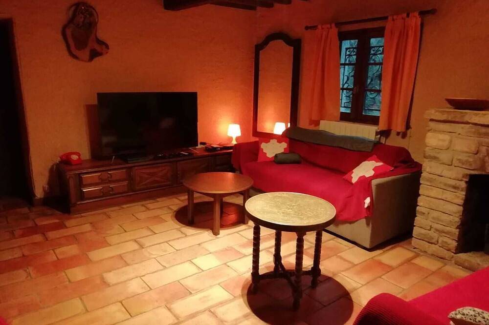 La Source des Lutins : Grand Gîte de charme (10-30 pers) au bord de la rivière in Gorniès, Région de Lodève