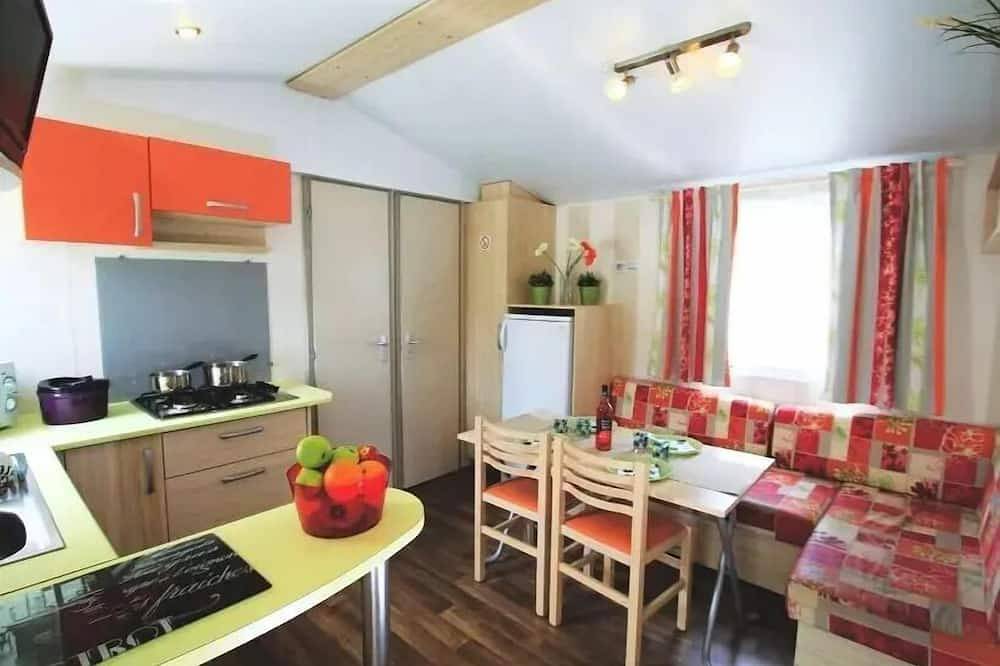 Mobil home 4 pièces 6 personnes + Tv in Château-d'Olonne, Les Sables-d'Olonne