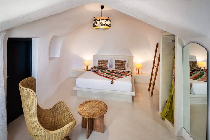 Apartamento vacacional entero, Amphora Helios Gem - Private Jacuzzi and Views in Acrotiri, Santorini