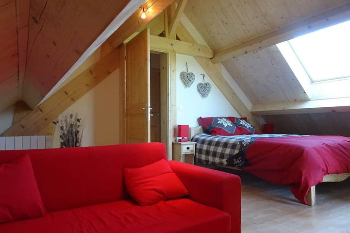 Gîte pour 6 personnes, avec Balcon et Jardin à La Tour-d'Auvergne - 2