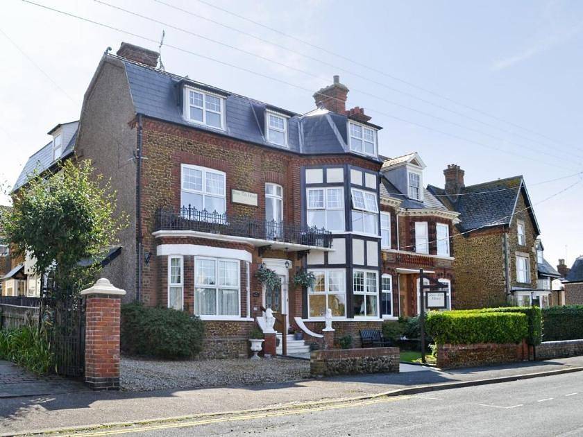 Twin Room with Private Bathroom in Hunstanton, Norfolk Coast