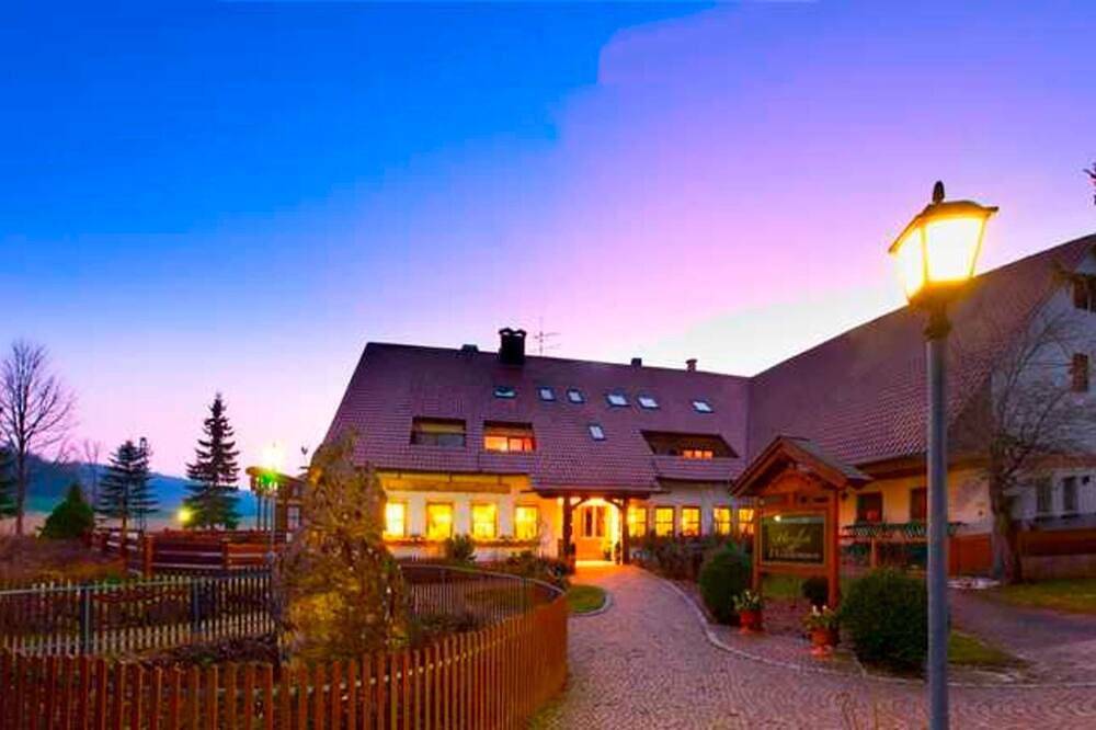 Doppelzimmer - Stahlecker Hof in Lichtenstein, Neckar-Alb