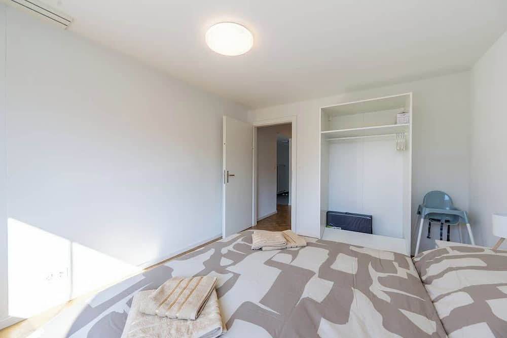 Ganze Wohnung, Bright Lake Thun Apartment|Walk to Lake + Parking in Thun, Thunersee