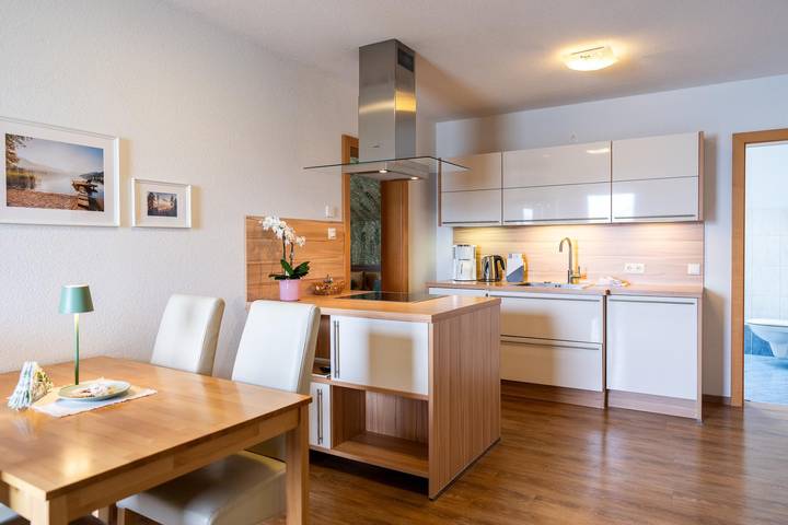 Hütte für 4 Personen, mit Seeblick und Garten sowie Pool und Ausblick am Millstätter See - 4