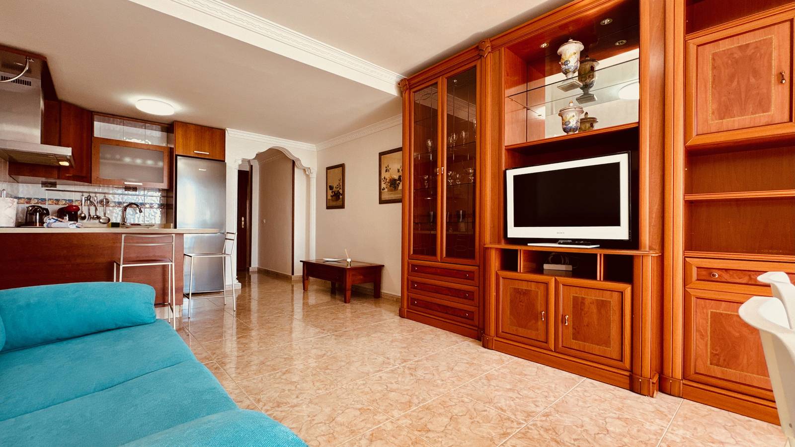 Apartamento entero, Click&Guest - Bright Sun House with Sea Views in Arinaga, Agüimes