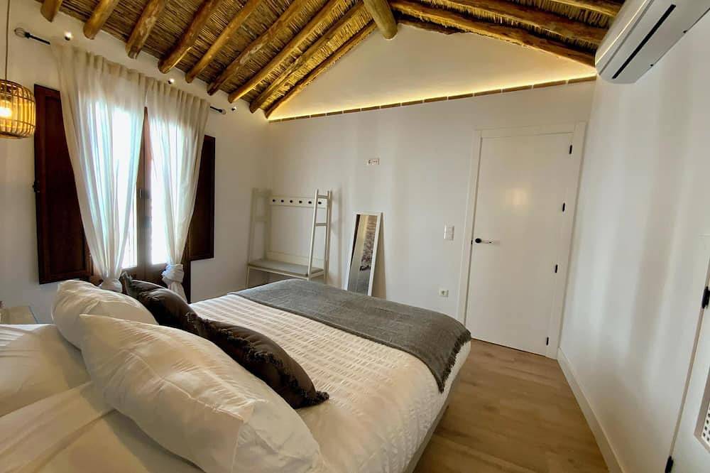 Casa de vacaciones \"Recuerdos del Sur\" con piscina, terraza, balcón, barbacoa, A/C y Wi-Fi in El Gastor, Pueblos Blancos