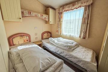 Glamping for 8 People in Hunstanton, Norfolk, Photo 2