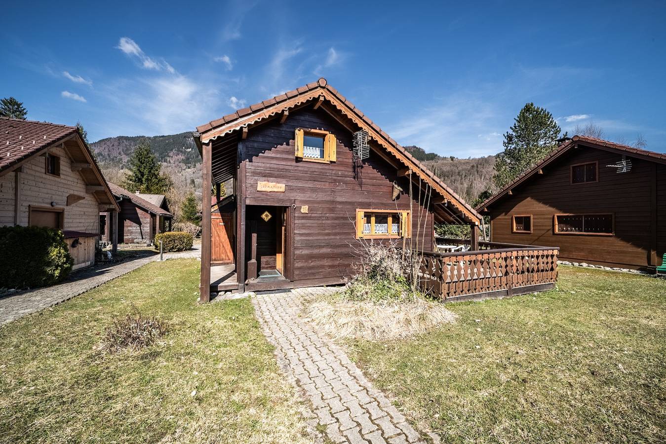 Chalet „6p Classique – Clématite“ mit Bergblick, privater Terrasse und Wlan in Verchaix, Region Bonneville