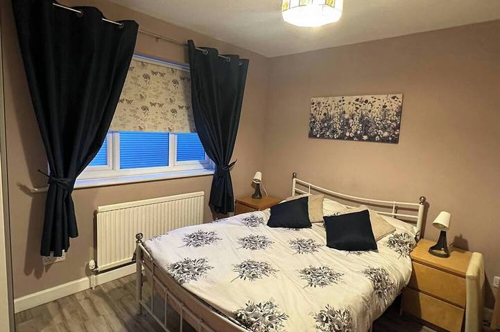 Appartement entier, Nkn Cosy maisonette à la gare de Dartford avec parking gratuit in Dartford, Kent