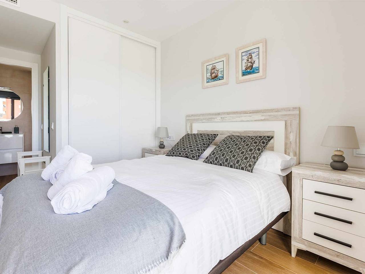 Entire apartment, Apartment in Torre del Mar, 2 bedrooms, air conditioning, parking in Torre del Mar, Costa del Sol