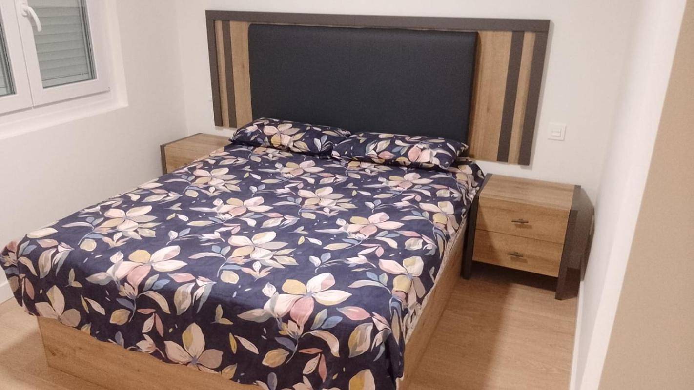 Apartamento entero, Disfruta junto la catedral con aparcamiento in Burgos, Provincia de Burgos
