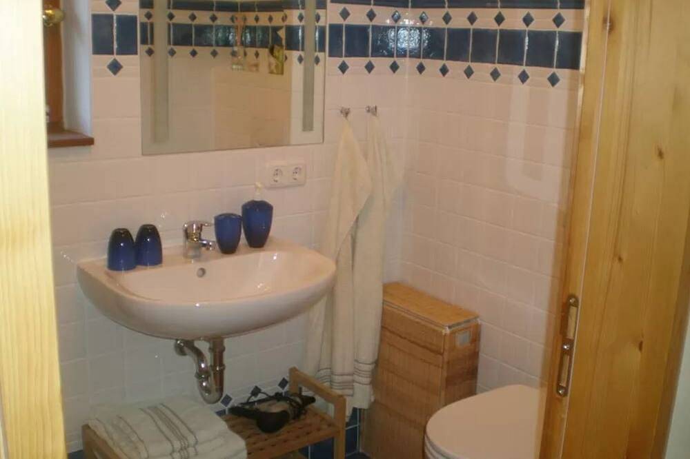 Ganze Wohnung, Gemütliche Ferienwohnung (52qm) mit Fußbodenheizung im bäuerlichen Stil in Egglham, Ostbayern