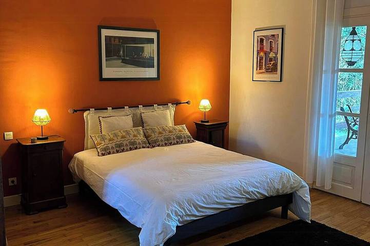 Location de vacances pour 8 personnes, avec jardin et piscine, animaux acceptés à Burlats - 4