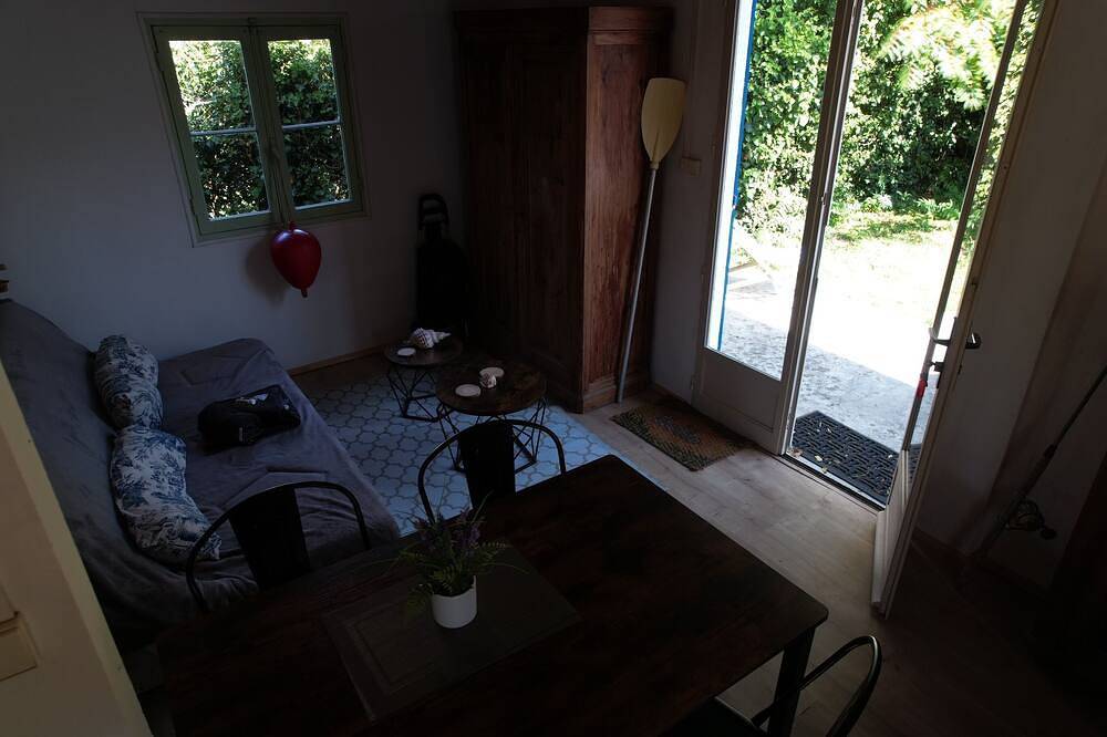 Bungalow avec petit jardin,proche plage et commerces in Le Verdon-sur-Mer, Parc naturel régional du Médoc