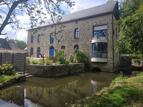 Le Moulin de Meral - Harmonie de bleus in Montsûrs, Mayenne