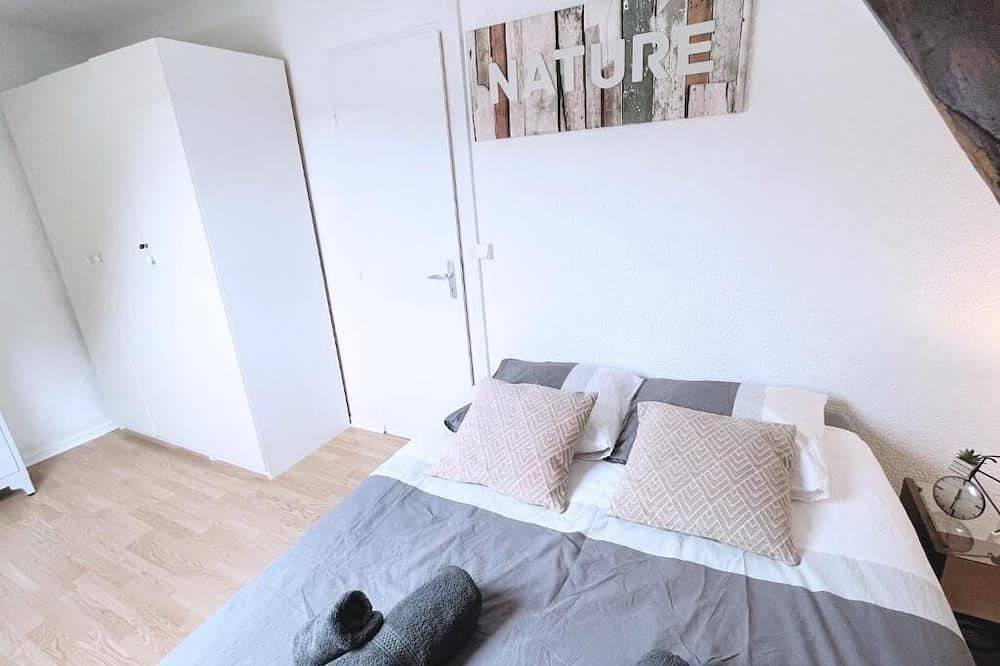 Entire apartment, Whole apartment 6p: apartment in residence - Campan, France in Campan, Pyrenees National Park