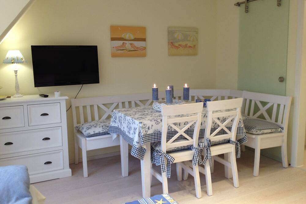 Ganze Wohnung, Ruhige Maisonette-Wohnung, modern und hell eingerichtet in Tinnum, Sylt (Gemeinde)