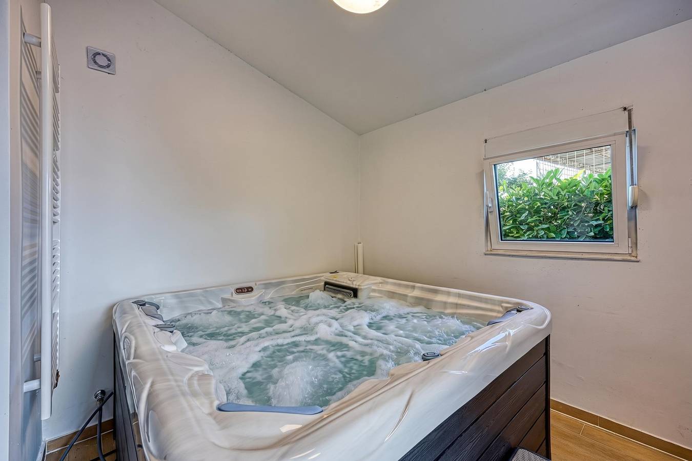 Hedonia Estate /w Sauna and Jacuzzi Near Varaždin in Varaždinska županija