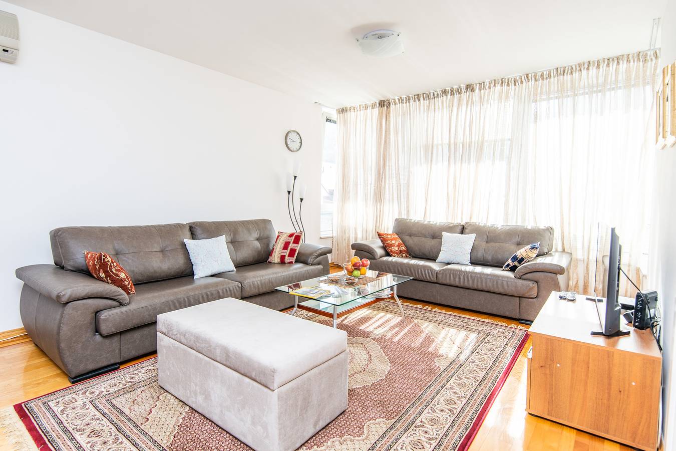 Entire apartment, Modern 2Bdr apartment in the center- Free Parking in Sarajevo, Bosnia and Herzegovina
