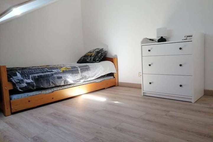 Pleasant house in the heart of a small village in Saint-Genou, Châteauroux und Umgebung